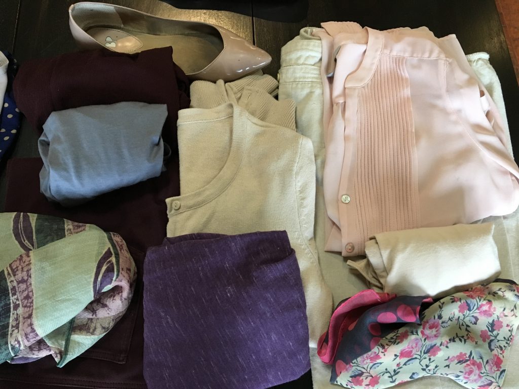 Capsule wardrobe for travel. Joy Overstreet, Portland's personal color analyst, ColorStylePDX.com